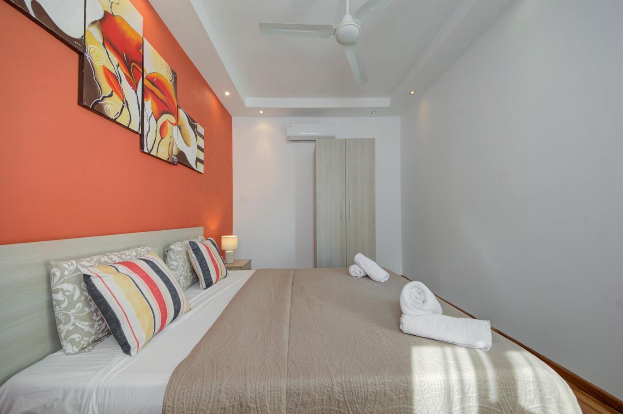 Sapphire Residences - Apartments & Penthouse In Central Sliema By Shortletsmalta Exterior foto